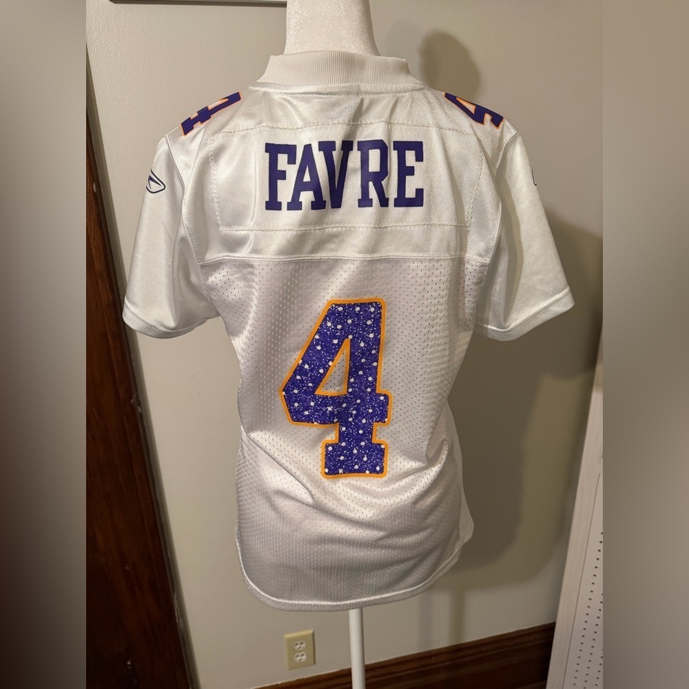 Vikings “Favre” Jersey - Picture 2 of 5